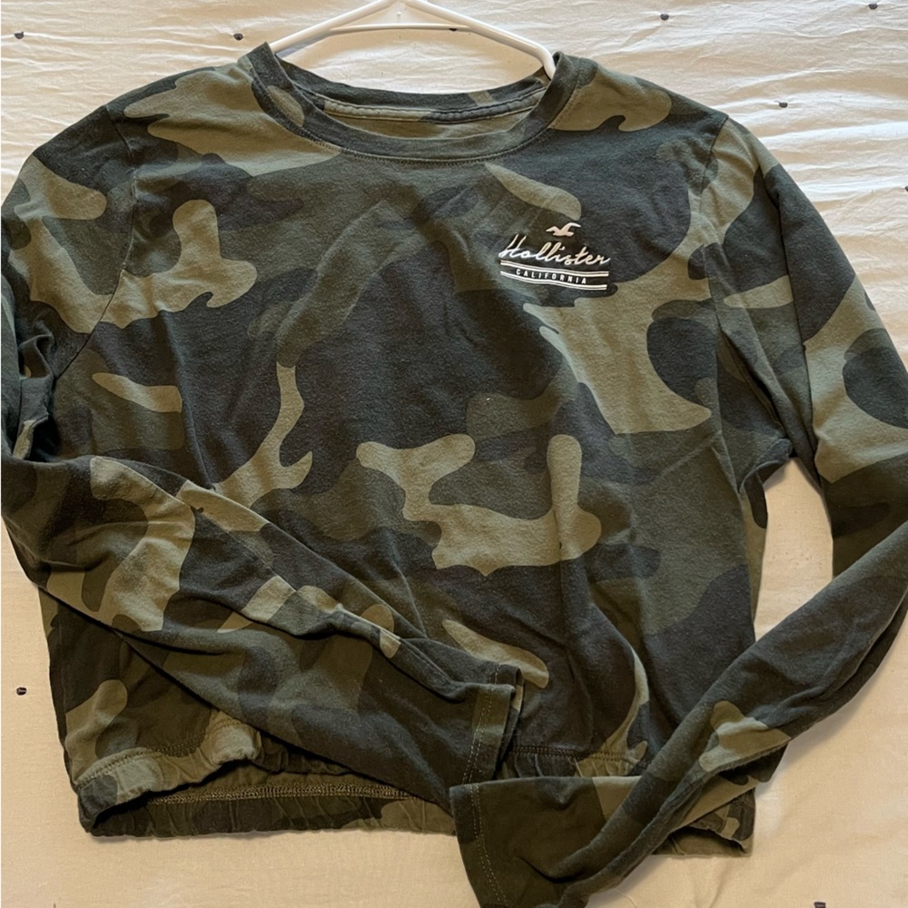 Long sleeve hollister camouflage sweatshirt